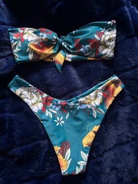Zaful Teal Floral Knotted Bandeau Bikini - Yellow & White Flowers
